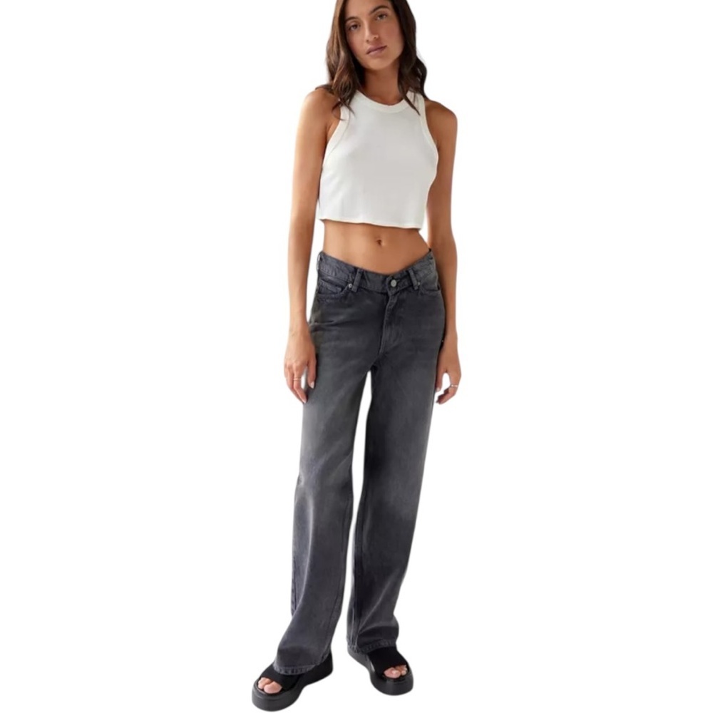 BDG Dipped V Wide Leg Jeans Washed Black Womens‎ 24